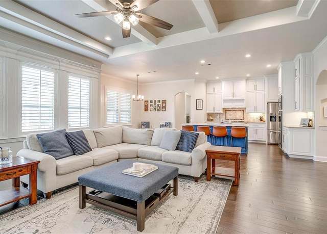 Property at 306 Creekview Ter, Aledo, TX 76008, 4 beds, 2.5 baths