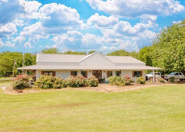 Property at 433 County Road 1245, Savoy, TX 75479, 5 beds, 4 baths