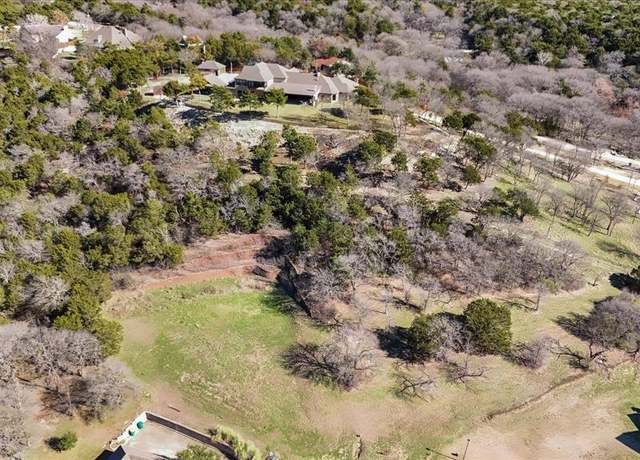 Property at 2102 Holly Ridge Ct, Cedar Hill, TX 75104