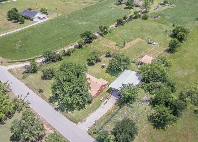 Property at 109 Honeysuckle, Paradise, TX 76073, 3 beds, 2 baths