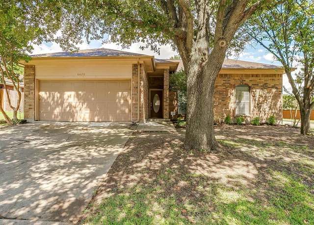 Property at 6620 Shadydell Dr, Fort Worth, TX 76135, 3 beds, 2 baths