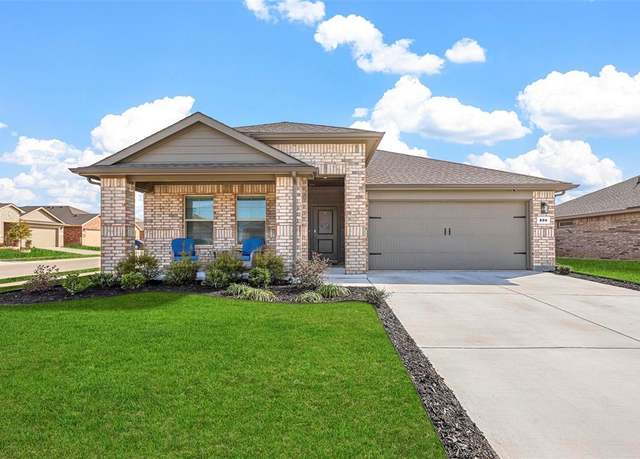 Property at 806 Kevin Ln, Cleburne, TX 76033, 4 beds, 2 baths