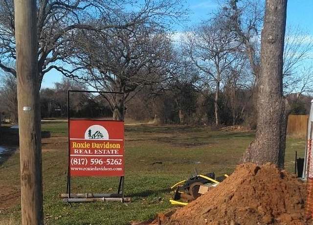 Property at 228 Allen St, Weatherford, TX 76086