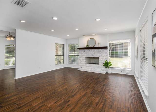 Property at 4045 Morman Ln, Addison, TX 75001, 2 beds, 2.5 baths