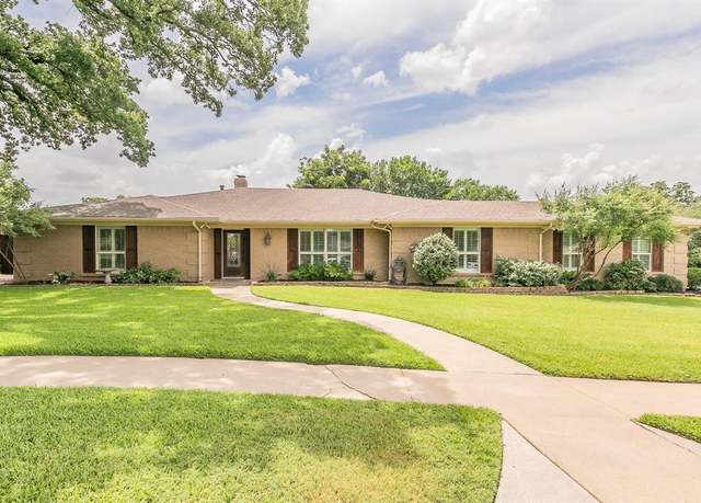 Property at 11 Country Club Ct, Pantego, TX 76013, 4 beds, 3 baths