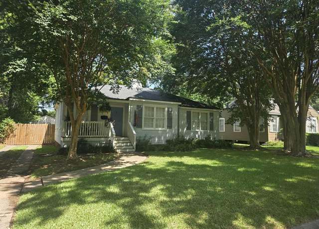 Property at 230 Pennsylvania Ave, Shreveport, LA 71105, 3 beds, 1.5 baths
