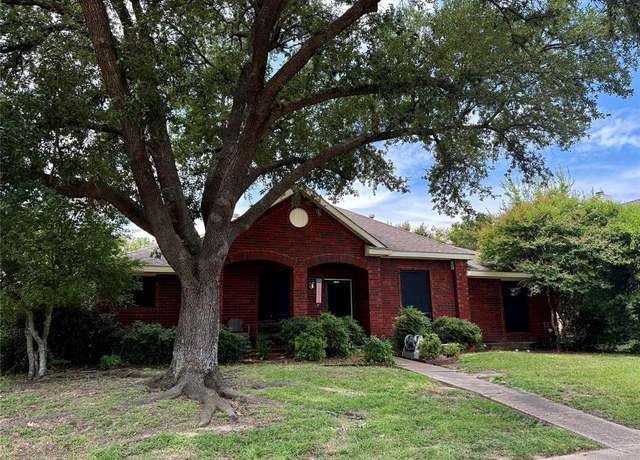 Property at 813 Creek Valley Rd, Mesquite, TX 75181, 4 beds, 2 baths
