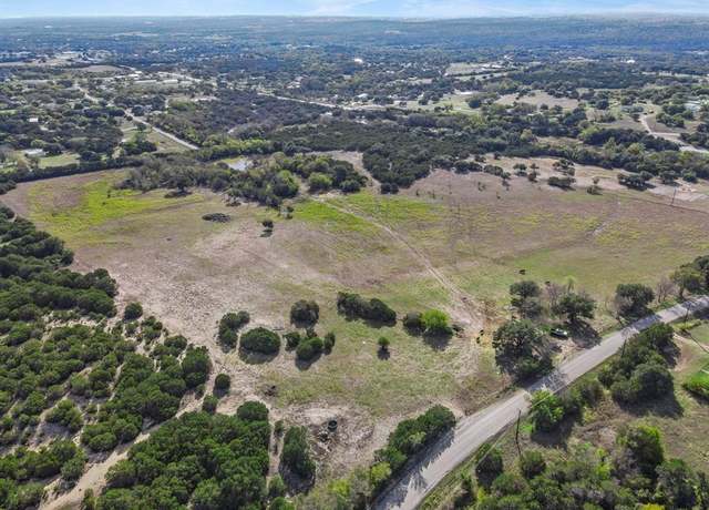 Property at 110 Tiffany Ct, Azle, TX 76008