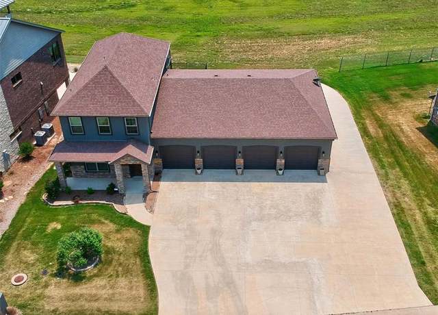 Property at 9112 Performance Ct, Cresson, TX 76035, 3 beds, 2.5 baths