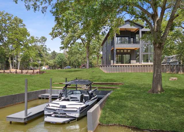 Property at 111 Nob Hill Cir, Malakoff, TX 75148, 4 beds, 3 baths