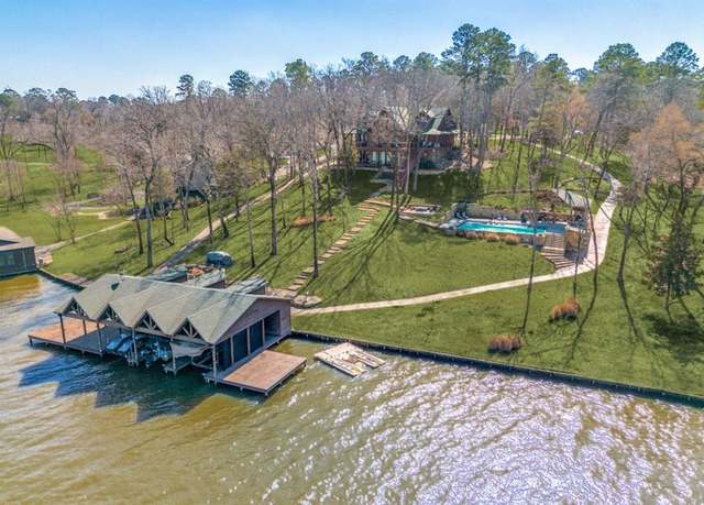 Property at 206 Dogwood Pt, Winnsboro, TX 75494, 5 beds, 4.5 baths