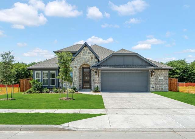 Property at 404 Chestnut Ln, Glenn Heights, TX 75154, 4 beds, 3 baths