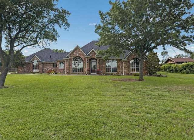 Property at 10353 W Dublin Dr, Forney, TX 75126, 3 beds, 2.5 baths