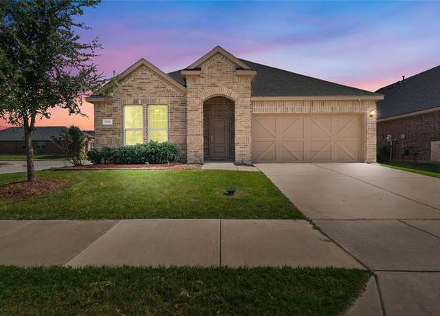 Property at 13001 Apostols Dr, Little Elm, TX 75068, 4 beds, 2 baths