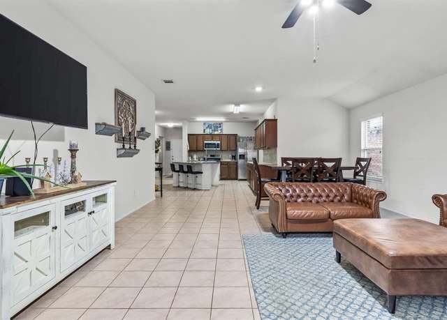 Property at 2260 Torch Lake Dr, Forney, TX 75126, 4 beds, 2 baths