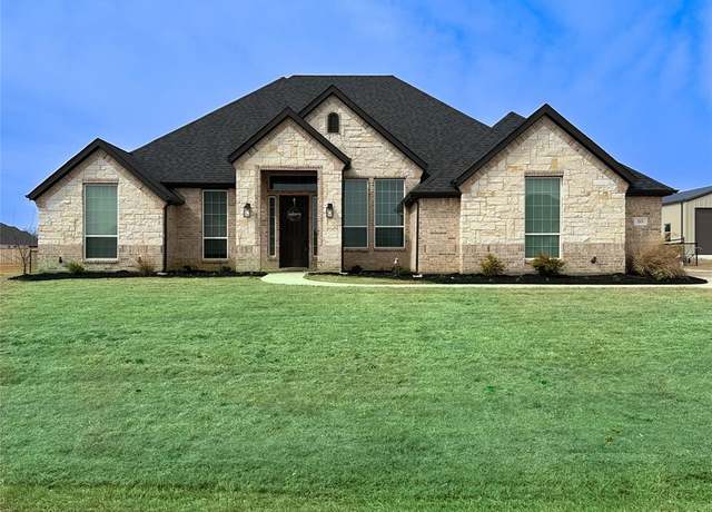 Property at 213 Stuart St, Paradise, TX 76073, 4 beds, 3 baths