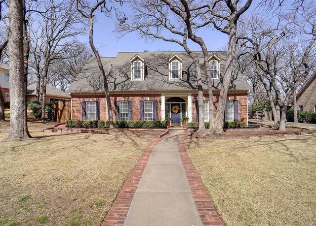 Property at 9 Oak Forrest Cir, Denton, TX 76210, 4 beds, 3.5 baths