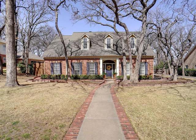 Property at 9 Oak Forrest Cir, Denton, TX 76210, 4 beds, 3.5 baths