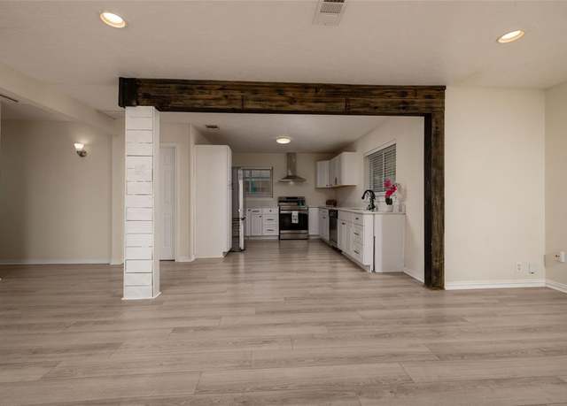 Property at 2535 Santa Cruz Dr, Dallas, TX 75227, 3 beds, 2 baths