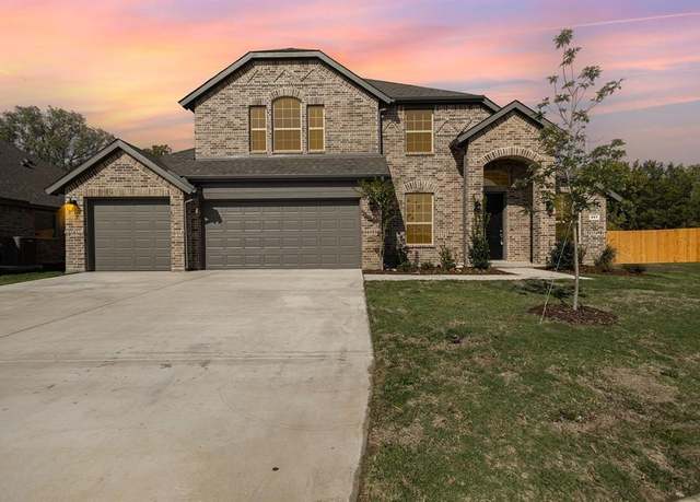 Property at 601 Candace Dr, Desoto, TX 75115, 4 beds, 2.5 baths