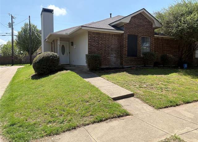 Property at 309 Bryant Ln, Cedar Hill, TX 75104, 3 beds, 2 baths