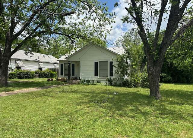 Property at 3209 N 23rd St, Waco, TX 76708, 2 beds, 1 bath
