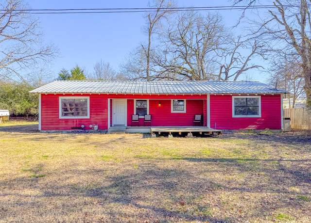 Property at 338 Reeder St, Buffalo, TX 75831, 3 beds, 2 baths