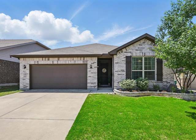 Property at 5604 Marina Dr, Denton, TX 76208, 3 beds, 2 baths