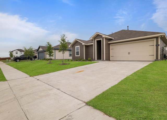 Property at 220 Weatherboard Dr, Nevada, TX 75173, 3 beds, 2 baths