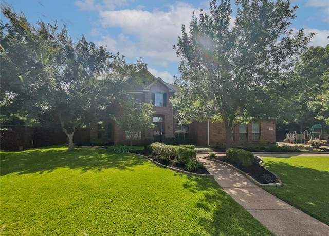 Property at 925 Siena Dr, Southlake, TX 76092, 4 beds, 3.5 baths