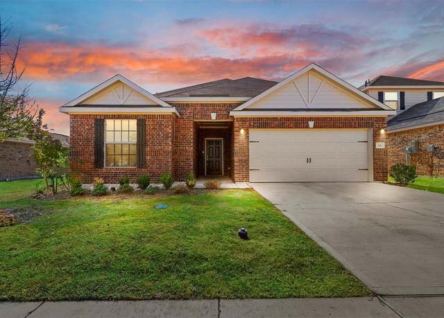 Property at 110 Magnolia Dr, Sanger, TX 76266, 4 beds, 2 baths