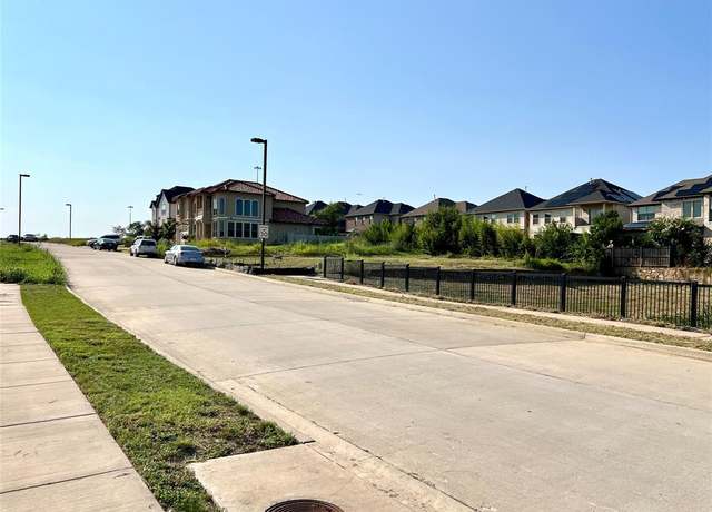 Property at 13 Wildbriar Dr, Irving, TX 75061