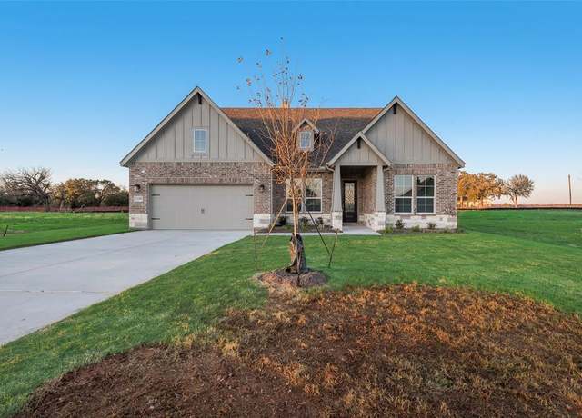 Property at 1109 Trinity Dr, Springtown, TX 76082, 4 beds, 3 baths