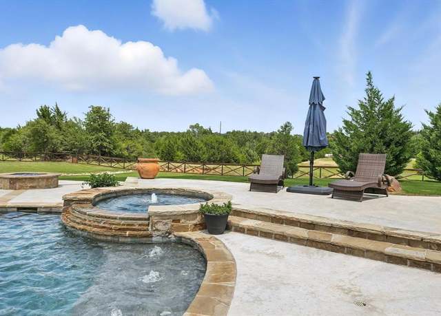 Property at 117 Running Bear Trl, Decatur, TX 76234, 4 beds, 2.5 baths