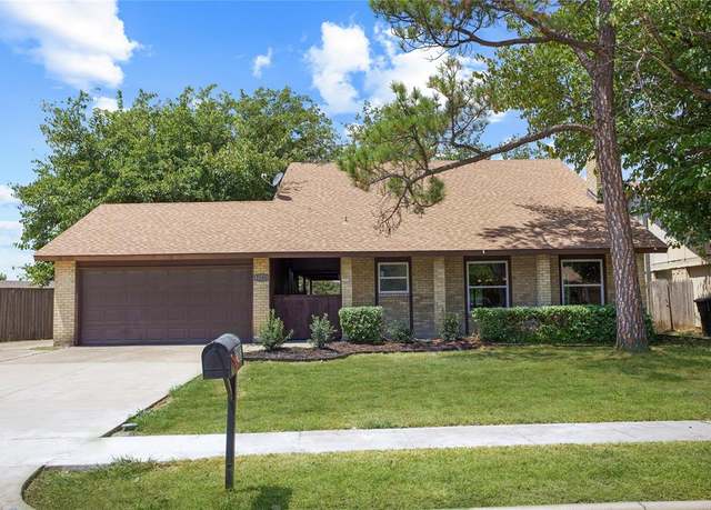 Property at 2103 Via Del Norte, Carrollton, TX 75006, 3 beds, 2.5 baths