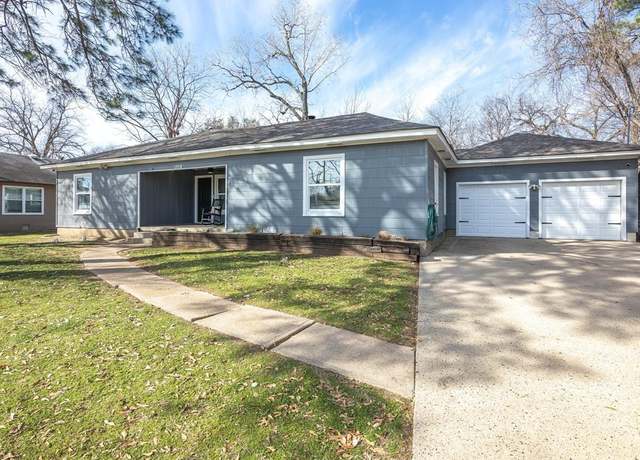 Property at 1308 Myrtle St, Denton, TX 76201, 3 beds, 2 baths