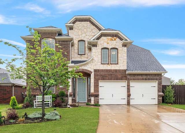 Property at 2852 Willow Glen Ct, Grand Prairie, TX 75052, 5 beds, 4 baths