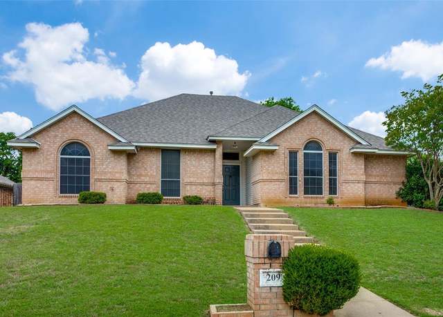 Property at 209 Blossom Ln, Hurst, TX 76053, 3 beds, 2 baths