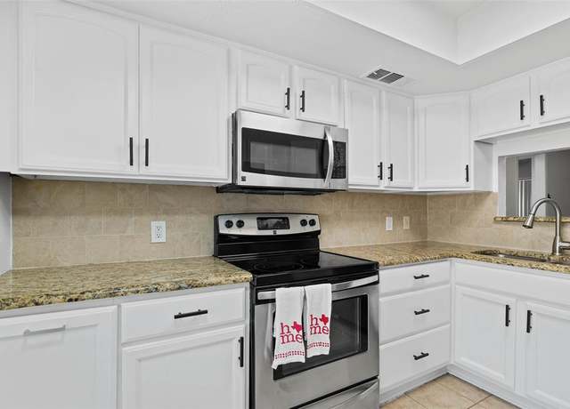 Property at 4555 N O Connor Rd #2278, Irving, TX 75062, 3 beds, 3 baths