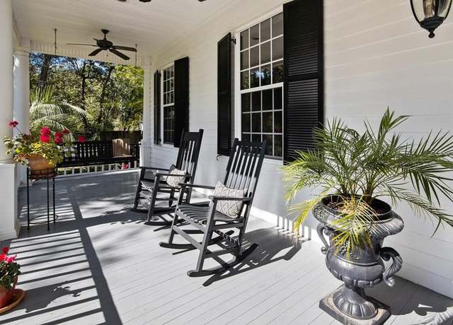 Property at 1409 Bending Brook Cir, Lufkin, TX 75904, 5 beds, 4 baths