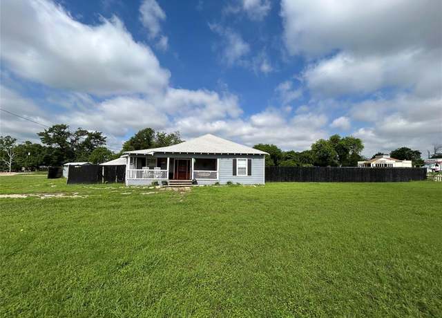 Property at 1321 Hall St, Lancaster, TX 75134, 3 beds, 3 baths