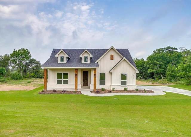 Property at 312 Falcon Ct, Springtown, TX 76082, 3 beds, 2 baths