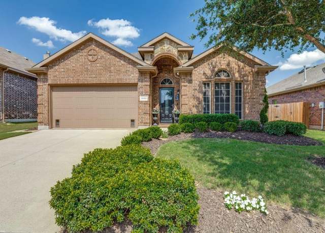 Property at 3033 Maple Creek Dr, Fort Worth, TX 76177, 3 beds, 2 baths