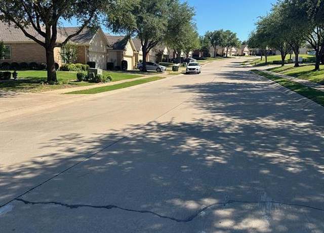 Property at 204 Heritage Hill Dr, Lewisville, TX 75067, 2 beds, 2 baths