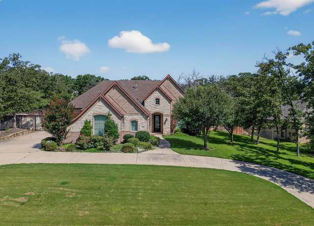 Property at 7217 Deerfield Dr, Mansfield, TX 76063, 4 beds, 3 baths