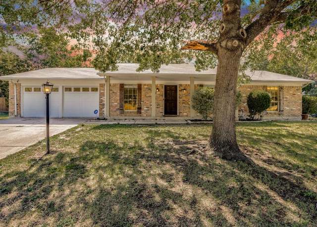Property at 6513 Westrock Dr, Fort Worth, TX 76133, 3 beds, 2 baths