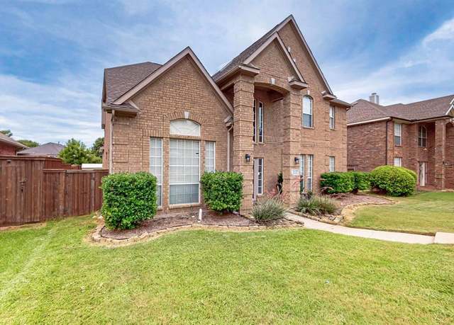 Property at 2029 Arbor Creek Dr, Carrollton, TX 75010, 4 beds, 3 baths