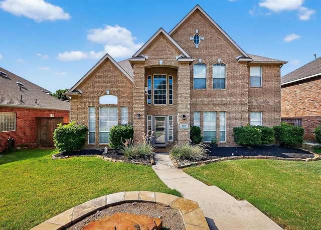 Property at 2029 Arbor Creek Dr, Carrollton, TX 75010, 4 beds, 3 baths