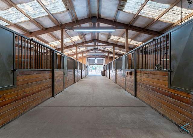 Property at 6060 Pinnacle Club Dr, Mabank, TX 75156, 3 beds, 2 baths