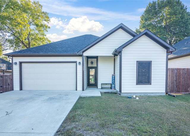 Property at 109 Bateman St, Waxahachie, TX 75165, 3 beds, 2 baths